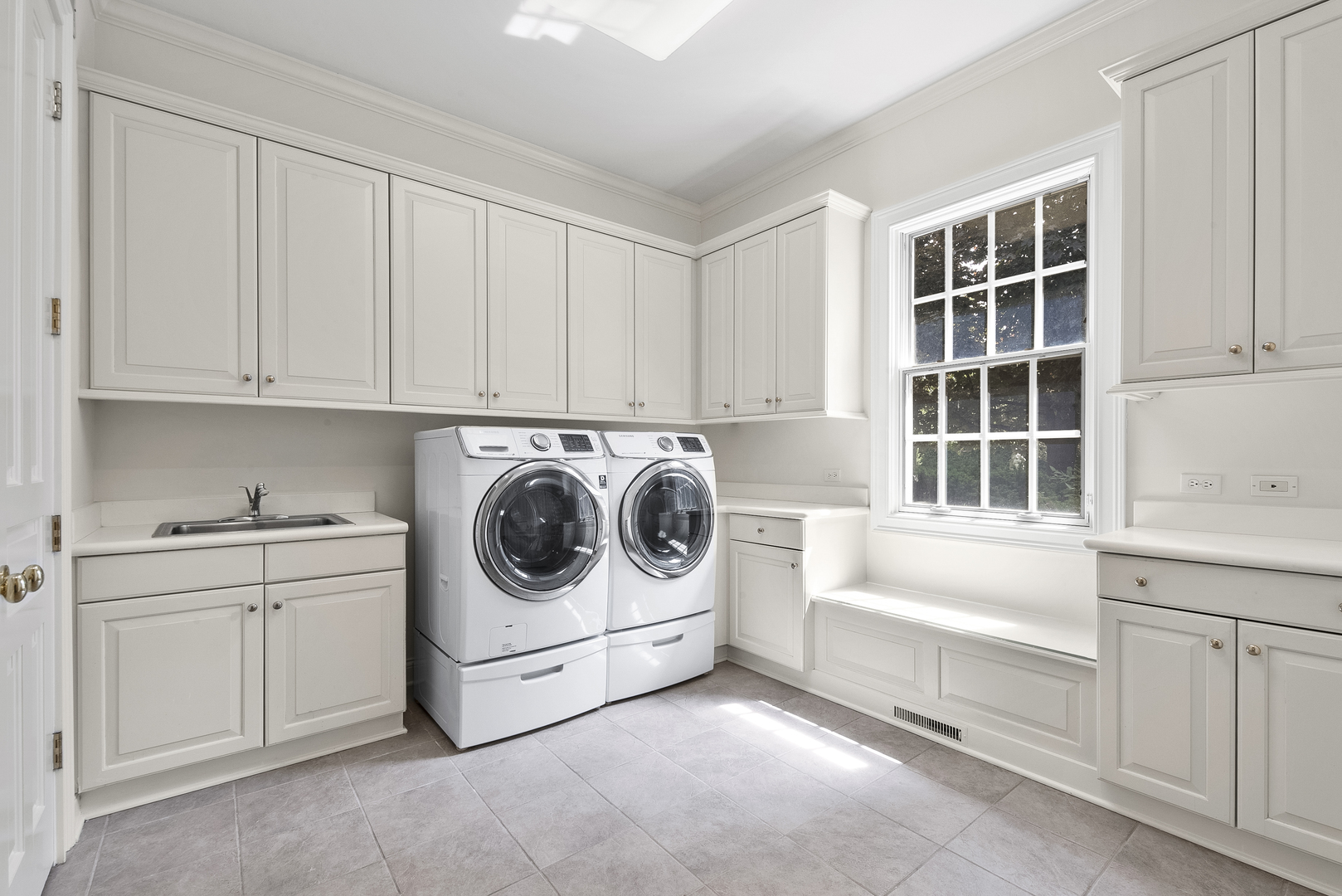 351 Wallace Road Lake Forest, IL 60045 - Photo 16 of 35 a utility room with sink dryer and washer