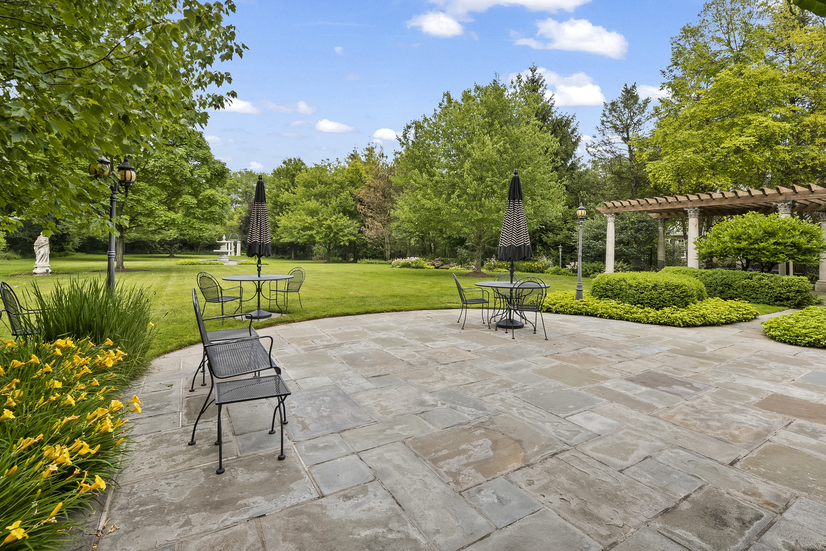 351 Wallace Road Lake Forest, IL 60045 - Photo 25 of 35 a view of a house with a yard