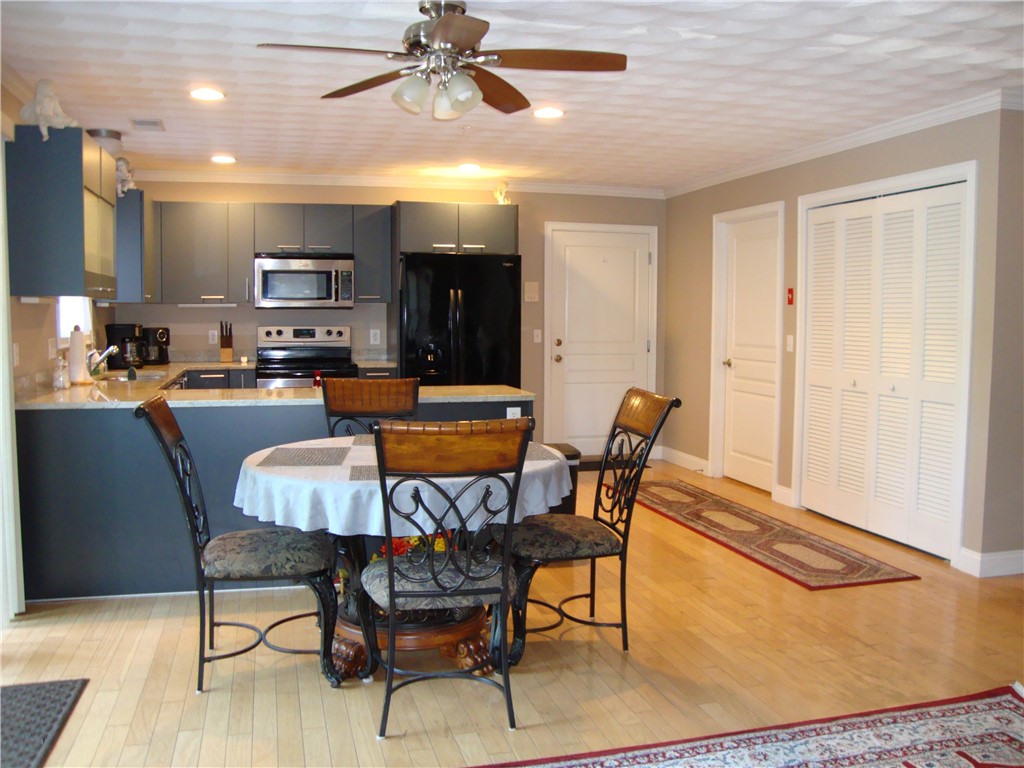 1780 Nooseneck Hill Road, Unit 11D Coventry, RI 02816 - Photo 10 of 24 dining area view