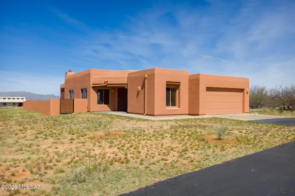 $439,000 | 3203 West Thunder Pass Road, Benson, AZ 85602