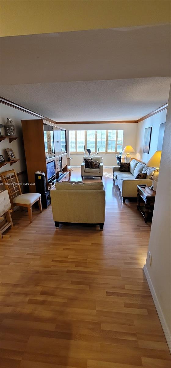 6700 Cypress Road, Unit 401 Plantation, FL 33317 - Photo 3 of 47 Gallery Image 3