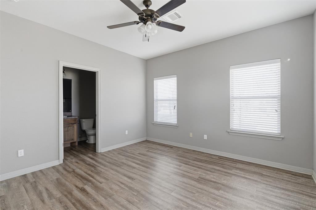 101 Capps Street, Unit D Rio Vista, TX 76093 - Photo 14 of 26