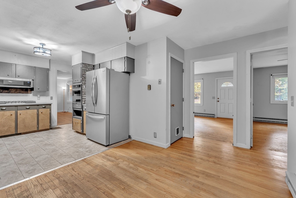 14 Crooked Ledge Road Southampton, MA 01073 - Photo 9 of 39