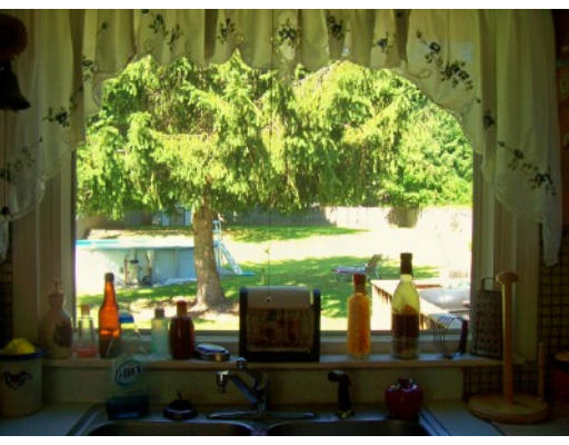 17 Pineywood Road Southwick, MA 01077 - Photo 7 of 11 Gallery Image 7