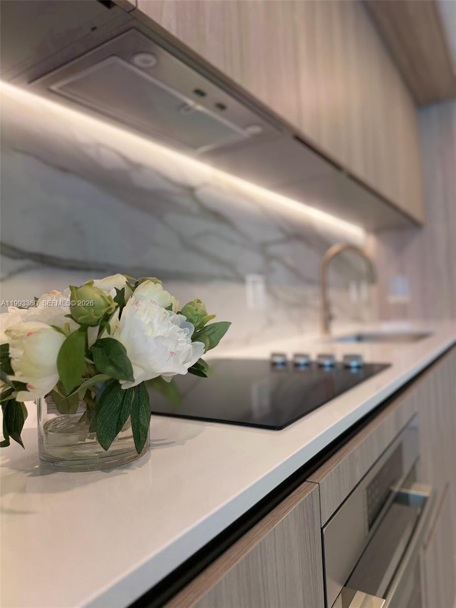 77 Southeast 5th Street, Unit 1608 Miami, FL 33131 - Photo 5 of 44 a view of window