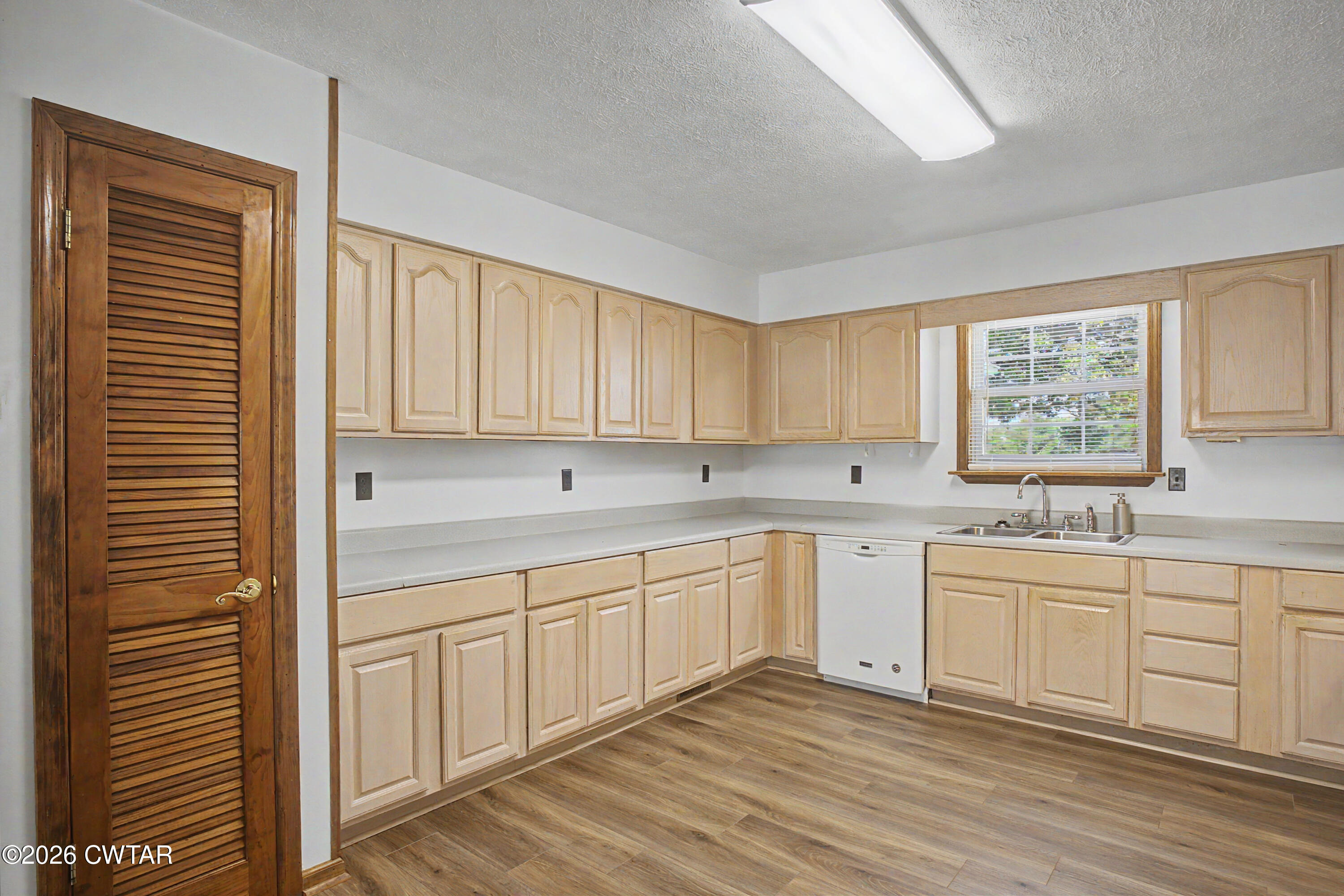 3149 Sand Ridge Road Lexington, TN 38351 - Photo 9 of 35 Kitchen