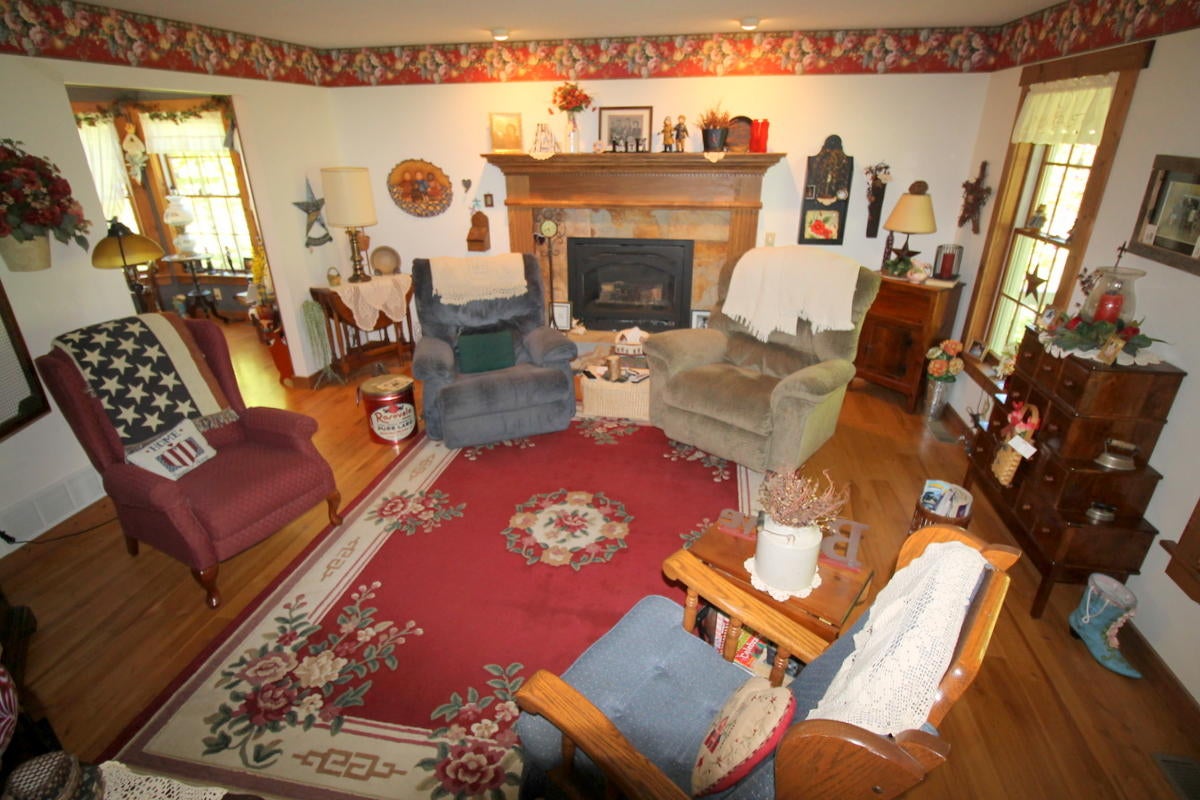 9203 Parke Road Alanson, MI 49706 - Photo 15 of 36 Gallery Image 15