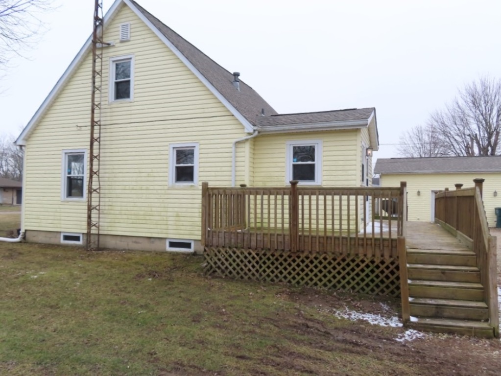 527 North Claypool Road Muncie, IN 47303 - Photo 3 of 27