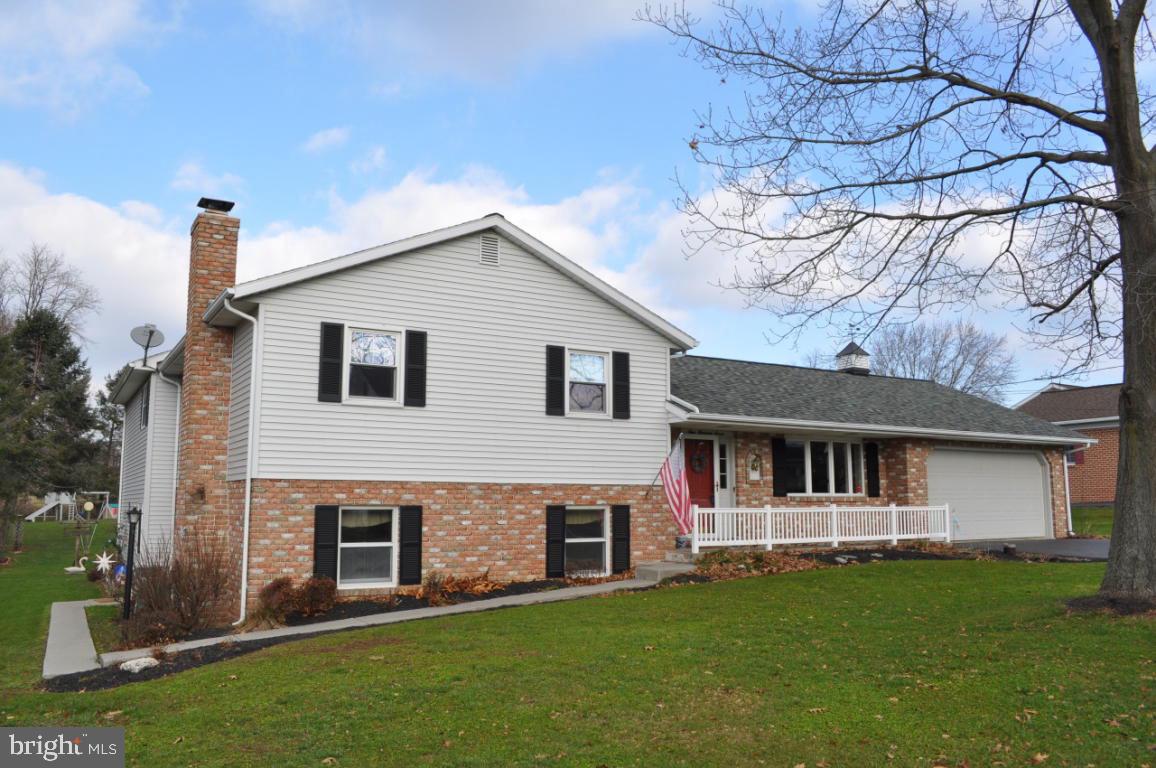 107 Race Street Lititz, PA 17543 - Photo 1 of 36