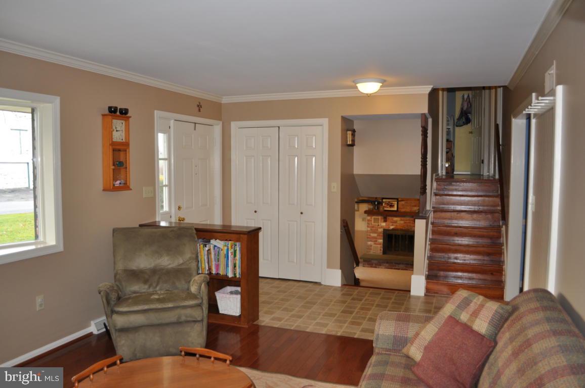 107 Race Street Lititz, PA 17543 - Photo 8 of 36