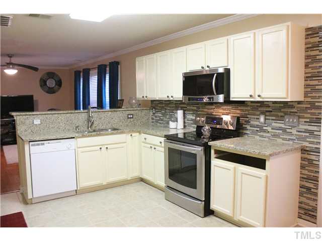 3340 Marshlane Way Raleigh, NC 27610 - Photo 7 of 19