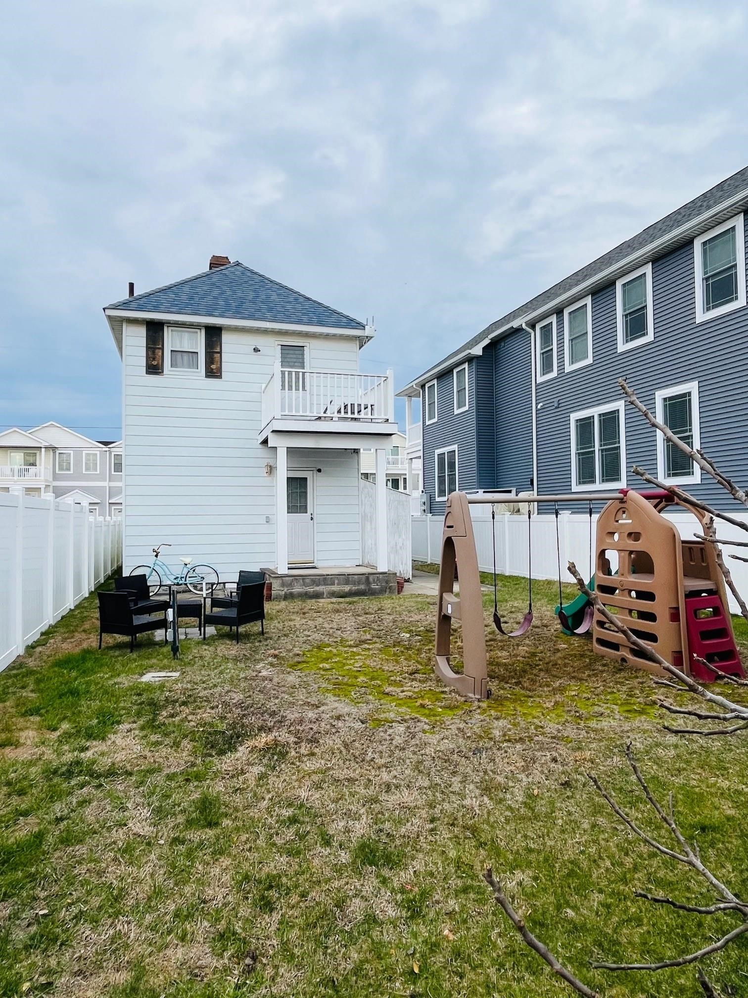 212 West Buttercup Road Wildwood Crest, NJ 08260 - Photo 4 of 25 Gallery Image 4