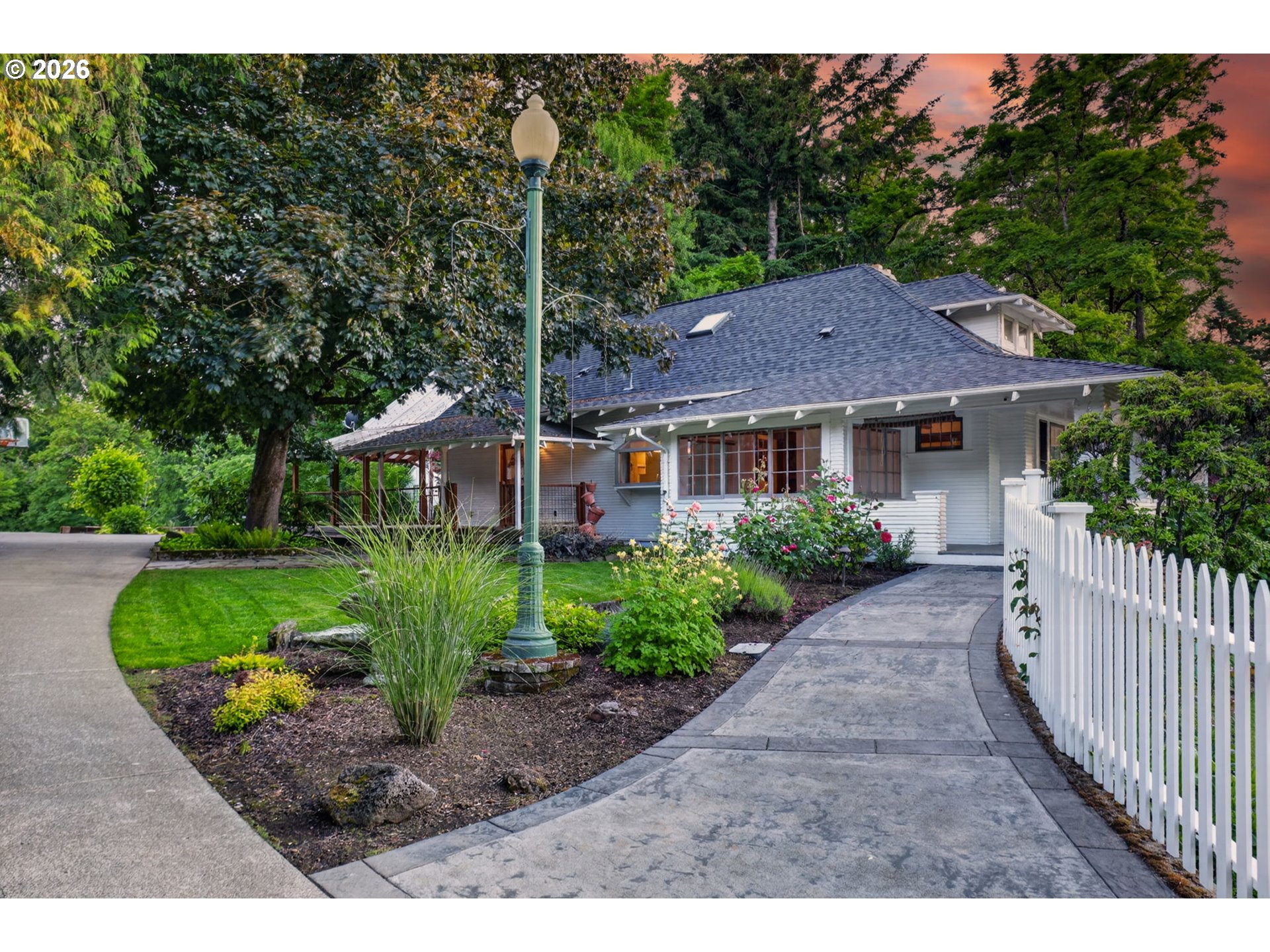 3678 West Powell Loop Gresham, OR 97030 - Photo 3 of 48
