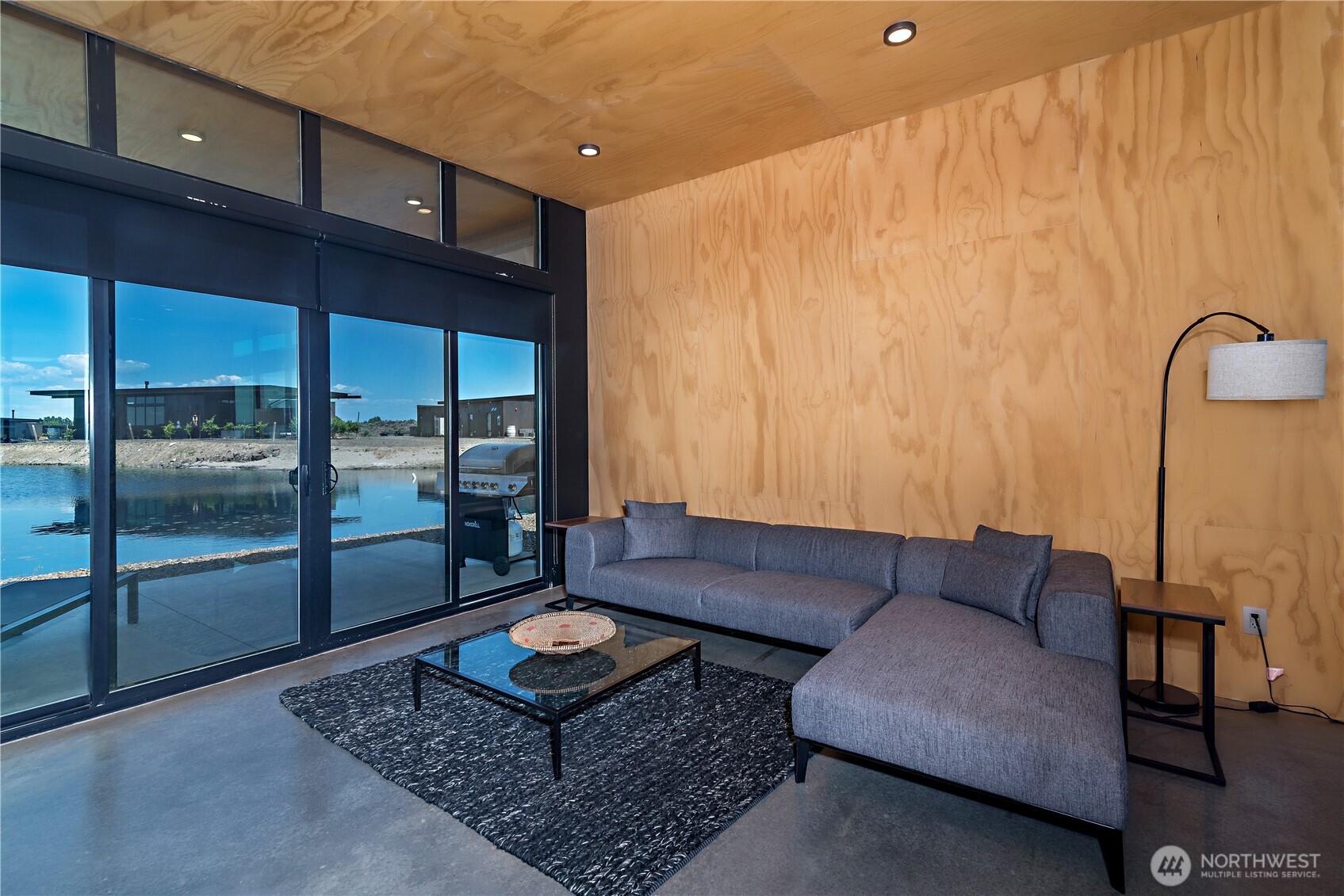 23592 Gorge View Loop Northwest Quincy, WA 98848 - Photo 11 of 24 a living room with furniture and a rug
