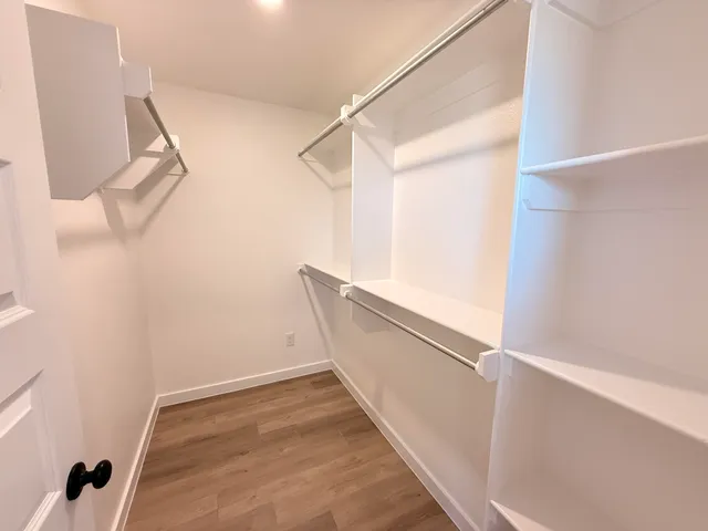 a view of walk in closet