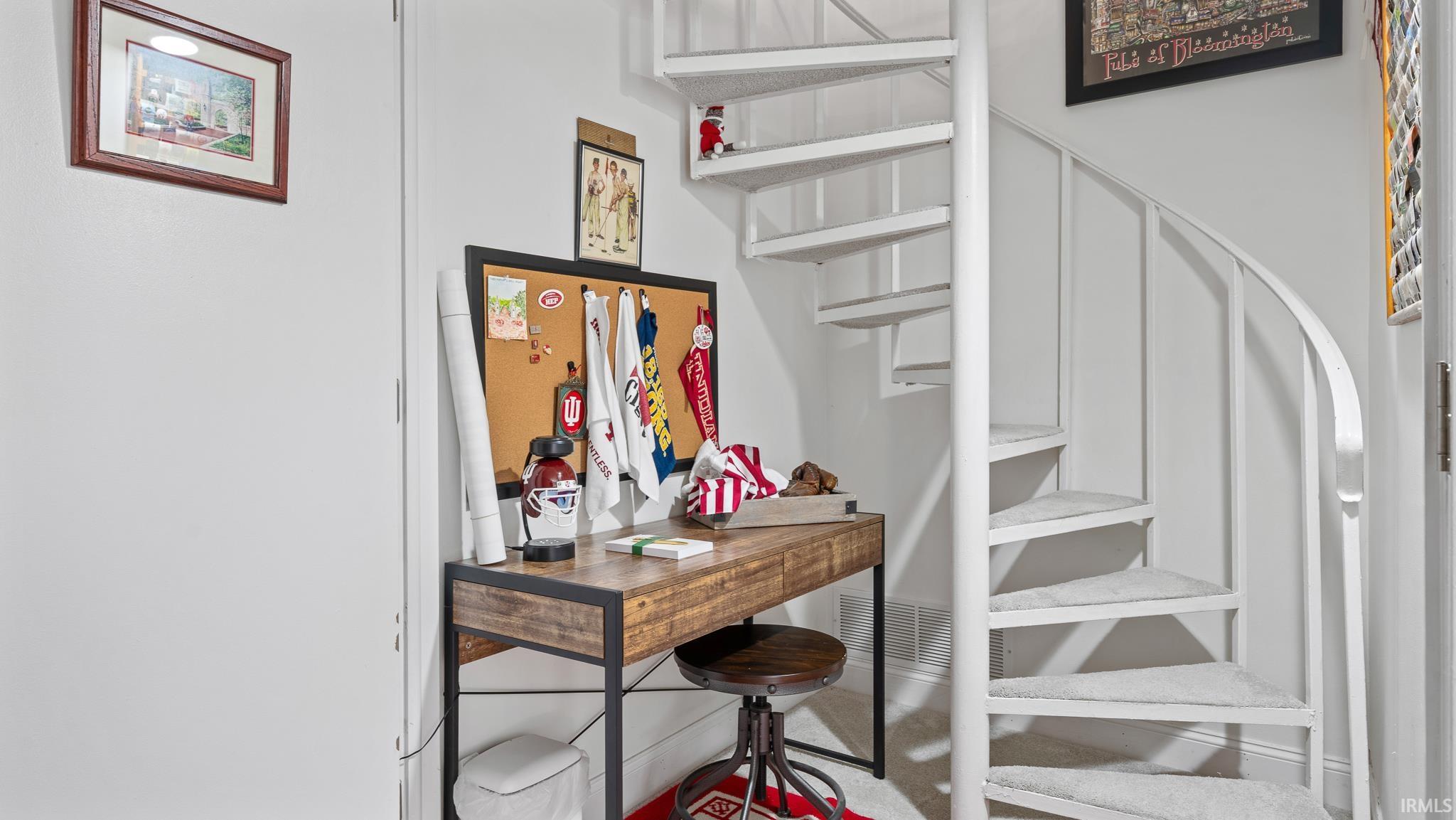 9006 South Pointe Ridge Lane, Unit 4 Bloomington, IN 47401 - Photo 27 of 36