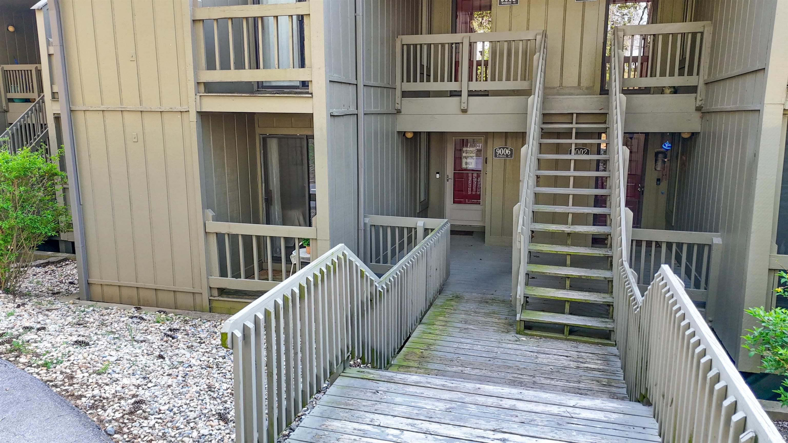 9006 South Pointe Ridge Lane, Unit 4 Bloomington, IN 47401 - Photo 3 of 36