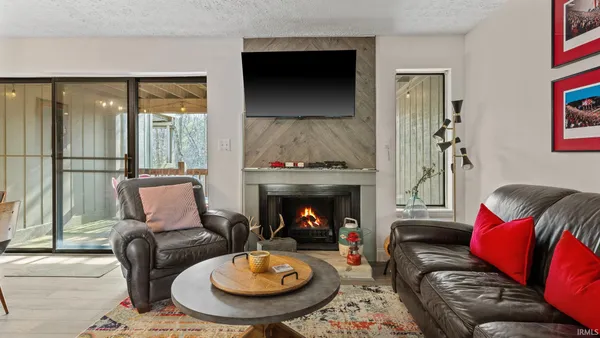 $210,000 | 9006 South Pointe Ridge Lane, Unit 4, Bloomington, IN 47401