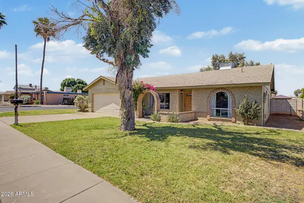 $379,900 | 10632 North 49th Avenue, Glendale, AZ 85304