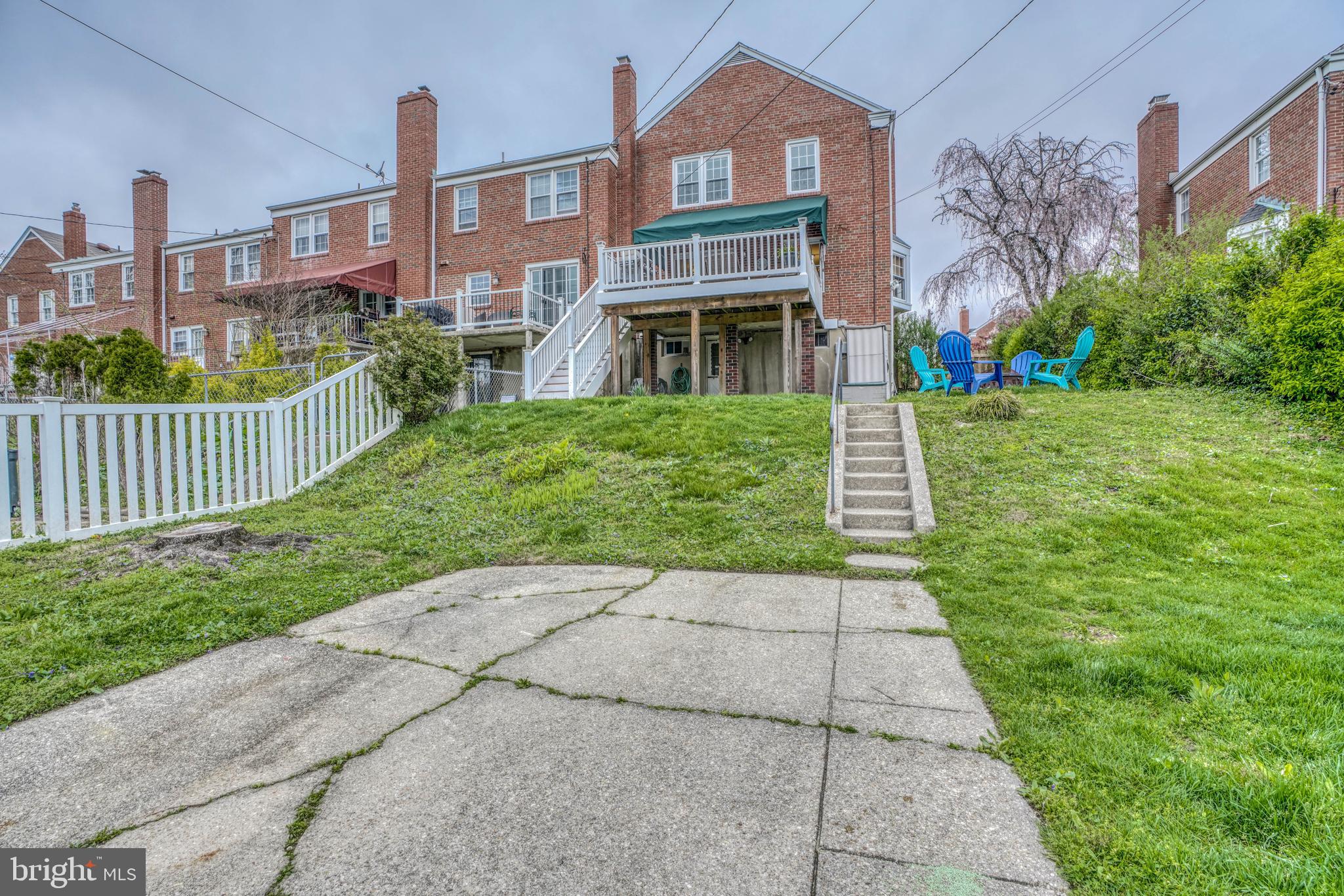 1537 Dellsway Road Towson, MD 21286 - Photo 5 of 39 very large yard w/shed. parking could be expanded