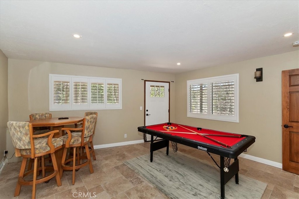 415 Golf Course Road Lake Arrowhead, CA 92352 - Photo 18 of 49