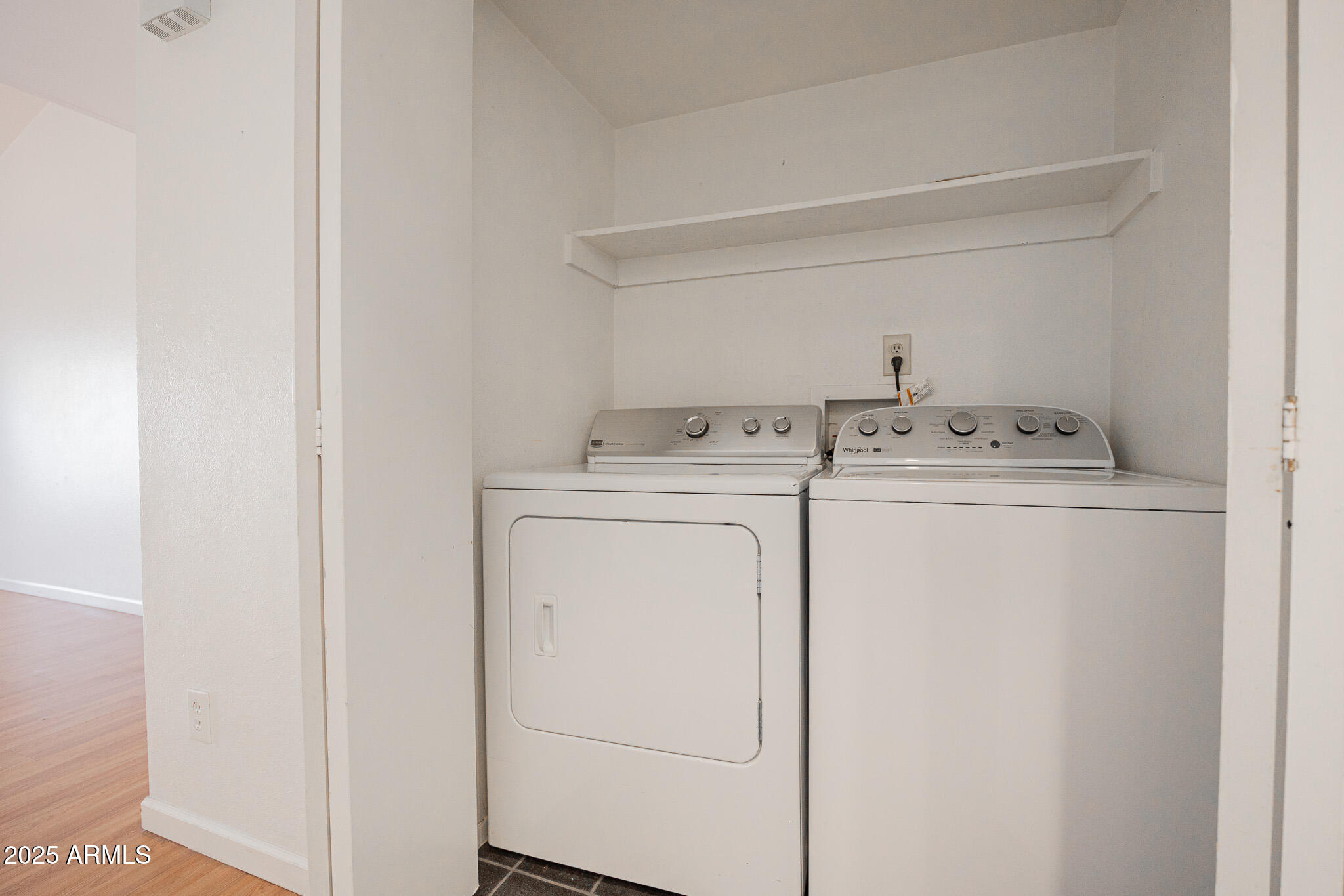 2141 East Kirkland Lane, Unit 4 Tempe, AZ 85281 - Photo 18 of 21 a utility room with dryer and washer