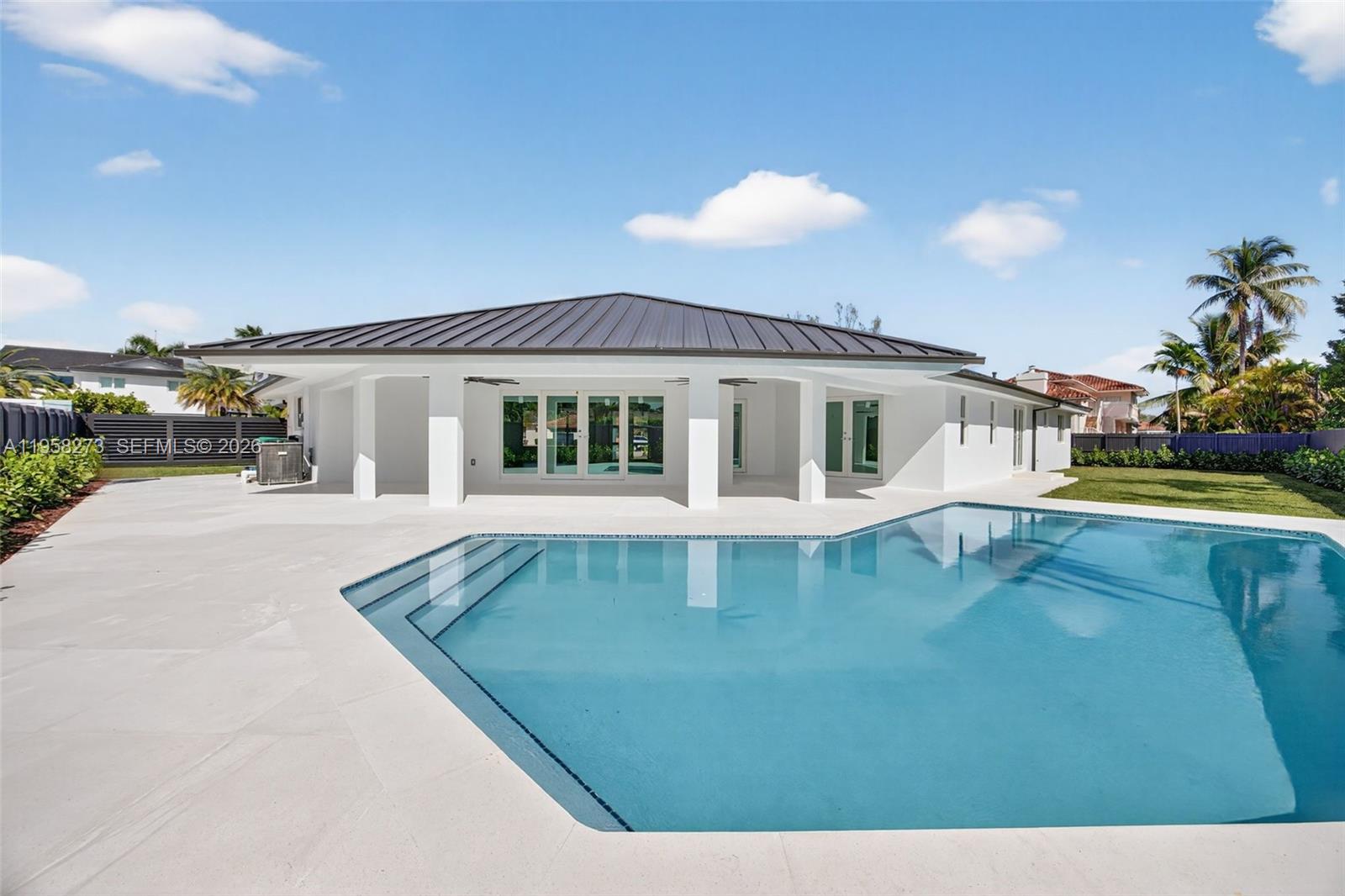 10380 Southwest 56th Terrace Miami, FL 33165 - Photo 31 of 40