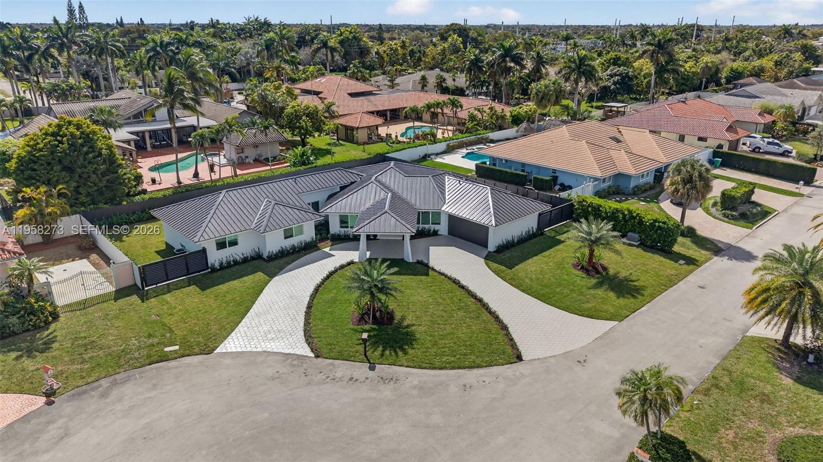 10380 Southwest 56th Terrace Miami, FL 33165 - Photo 35 of 40