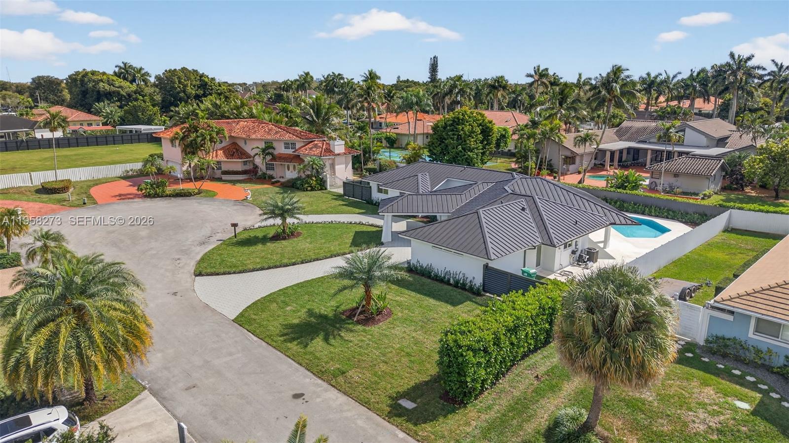 10380 Southwest 56th Terrace Miami, FL 33165 - Photo 36 of 40