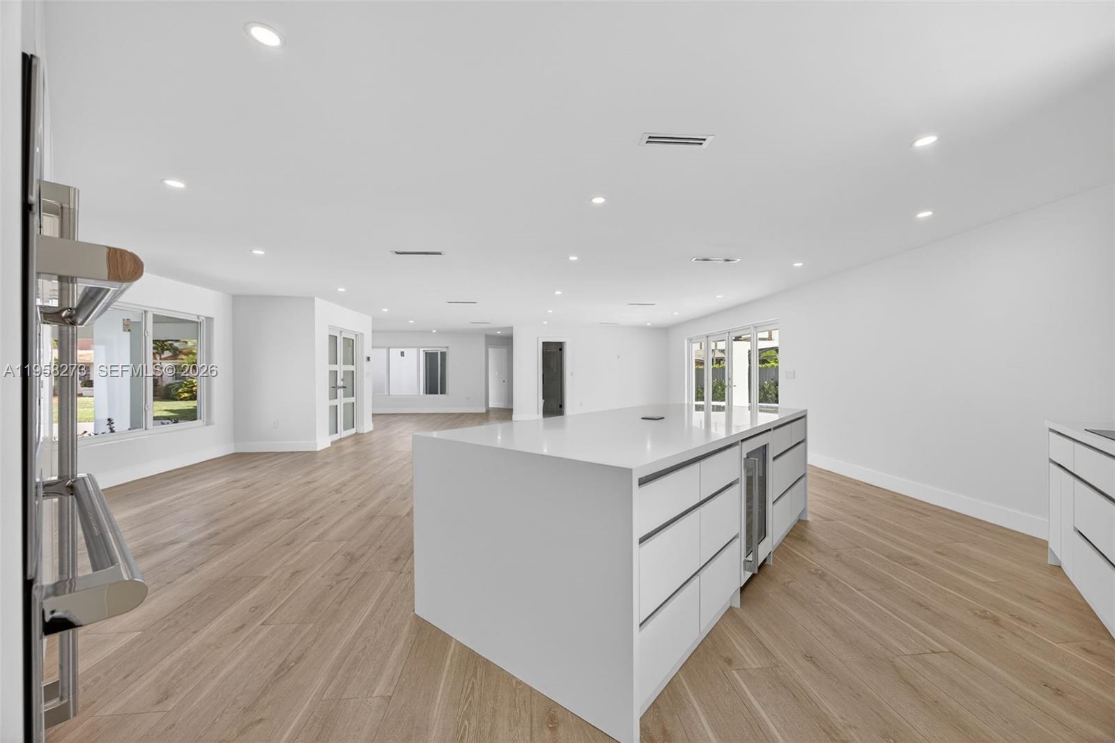 10380 Southwest 56th Terrace Miami, FL 33165 - Photo 7 of 40