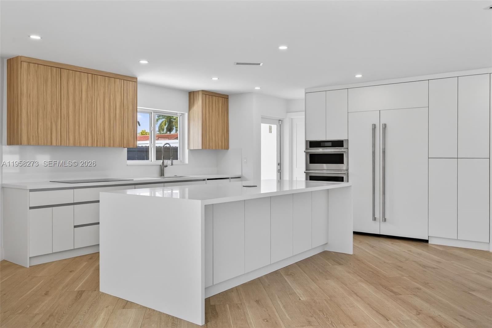 10380 Southwest 56th Terrace Miami, FL 33165 - Photo 9 of 40