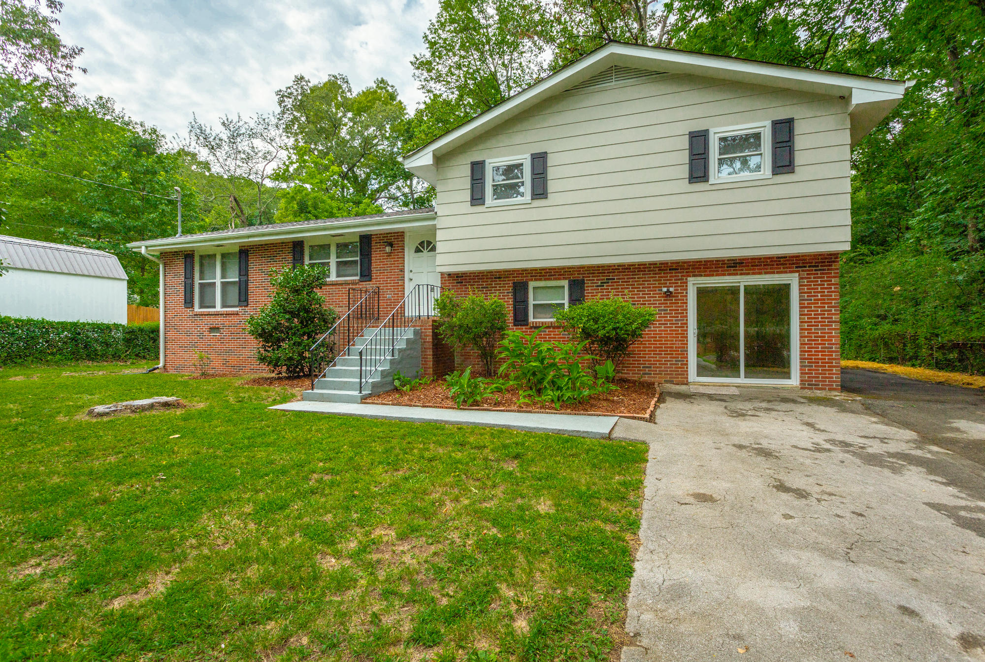 427 Intermont Drive Chattanooga, TN 37415 - Photo 2 of 48 427 Intermont Dr. HD-43