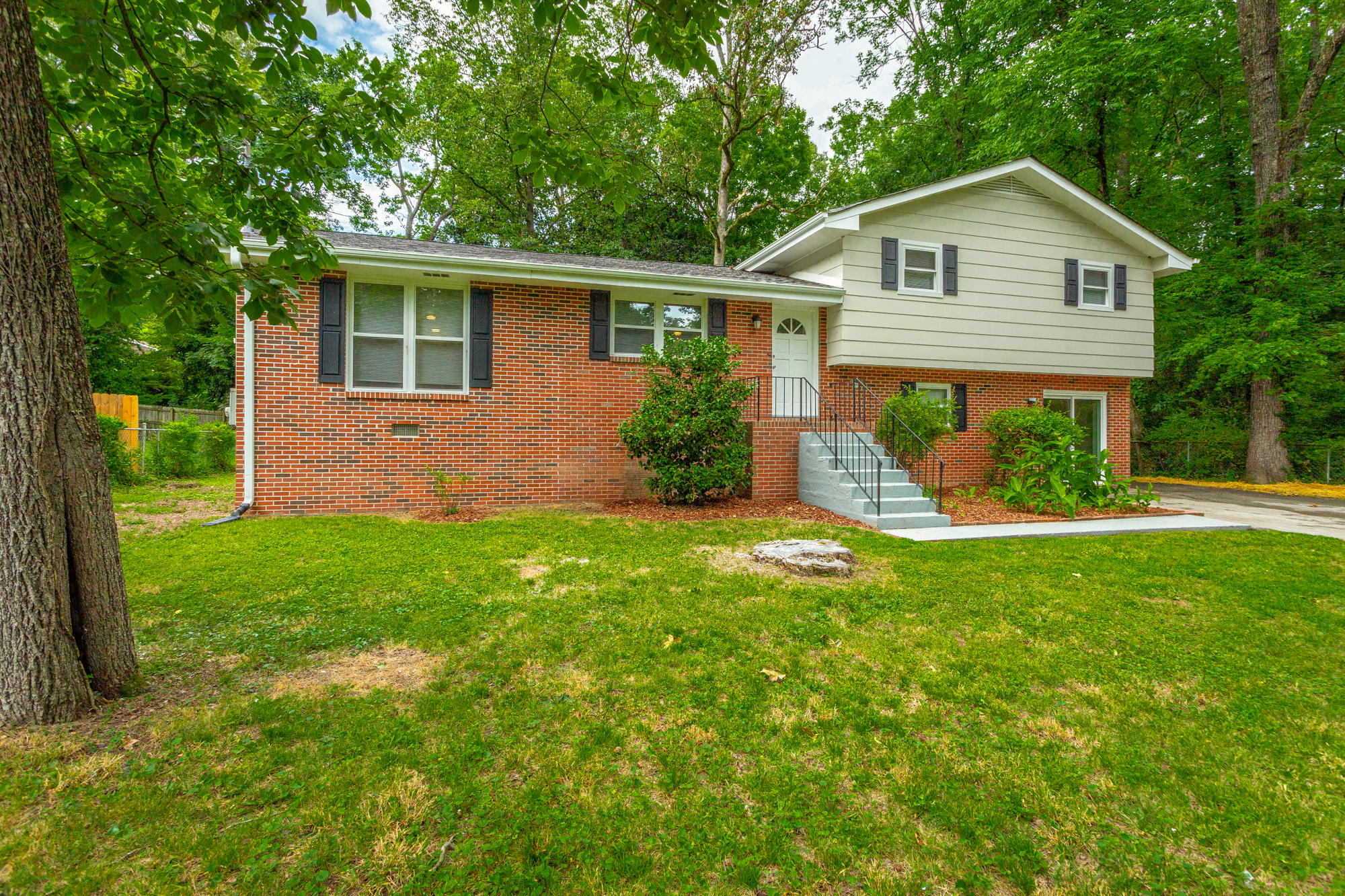 427 Intermont Drive Chattanooga, TN 37415 - Photo 3 of 48 427 Intermont Dr. HD-49