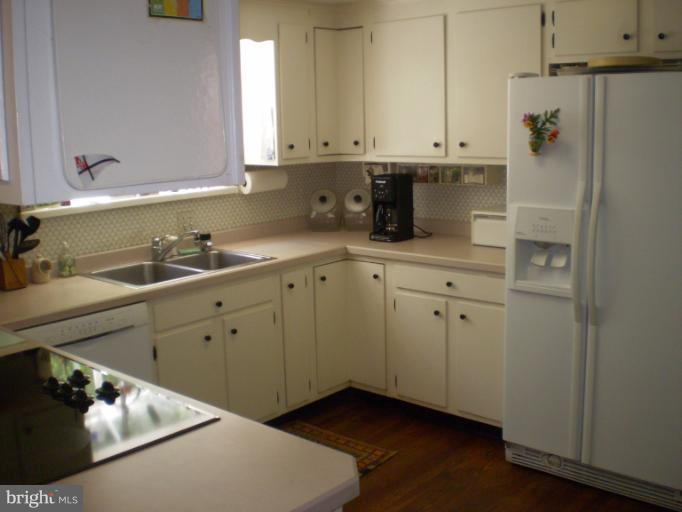 4 Coniston Road Baltimore, MD 21204 - Photo 10 of 30 Kitchen