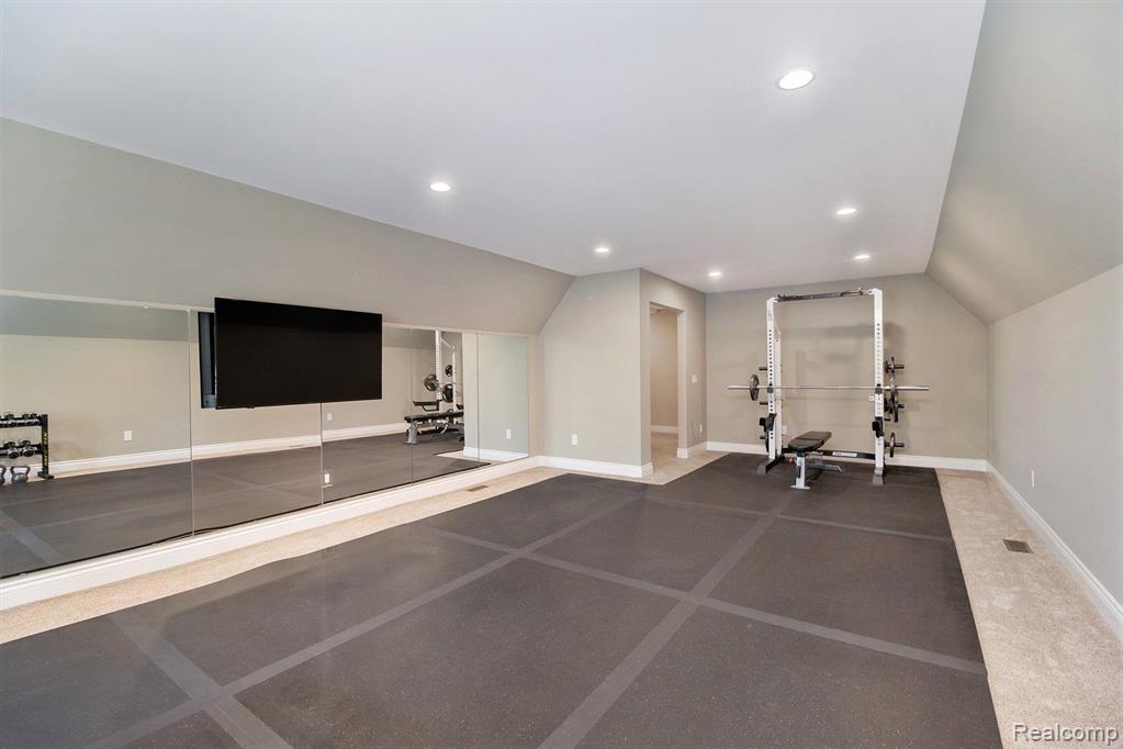 471 Montclair Way Milford, MI 48381 - Photo 41 of 75