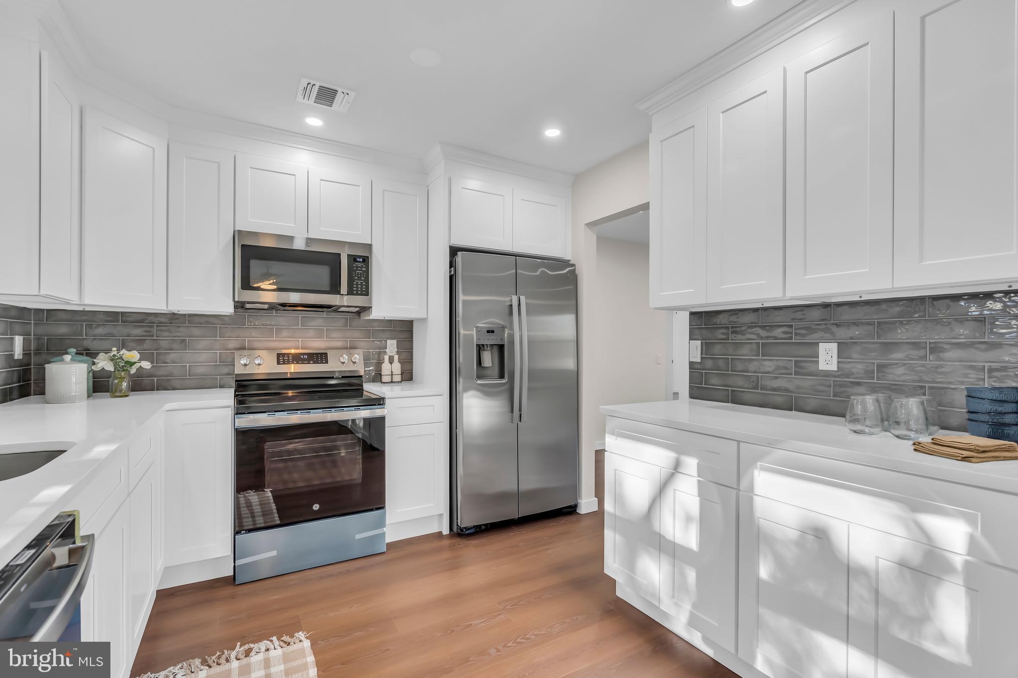 24 Churchill Road Manchester Township, NJ 08759 - Photo 11 of 33 Gallery Image 11