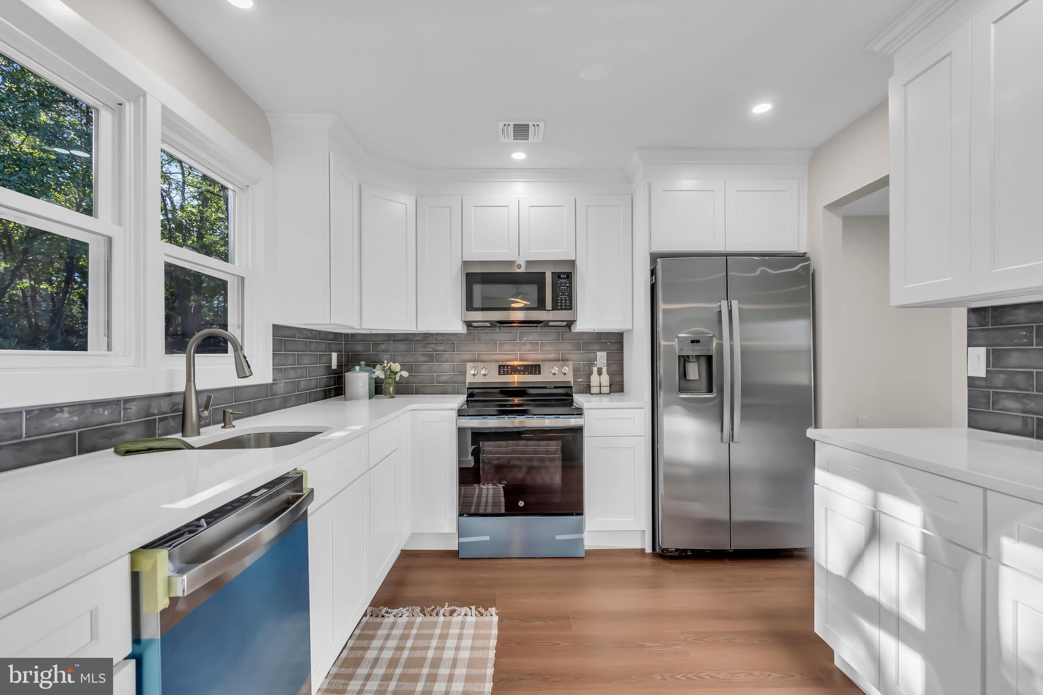 24 Churchill Road Manchester Township, NJ 08759 - Photo 12 of 33 Gallery Image 12
