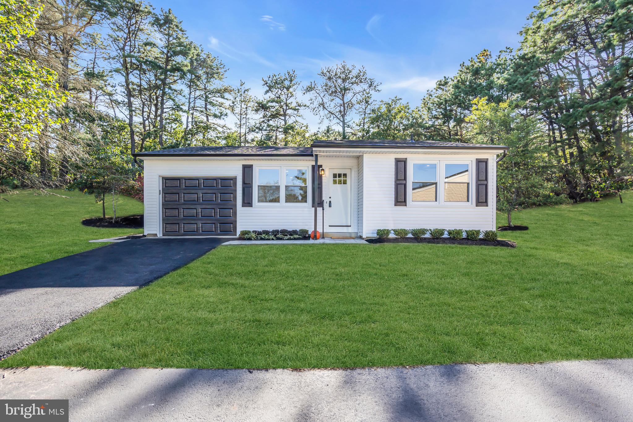 24 Churchill Road Manchester Township, NJ 08759 - Photo 2 of 33 Gallery Image 2