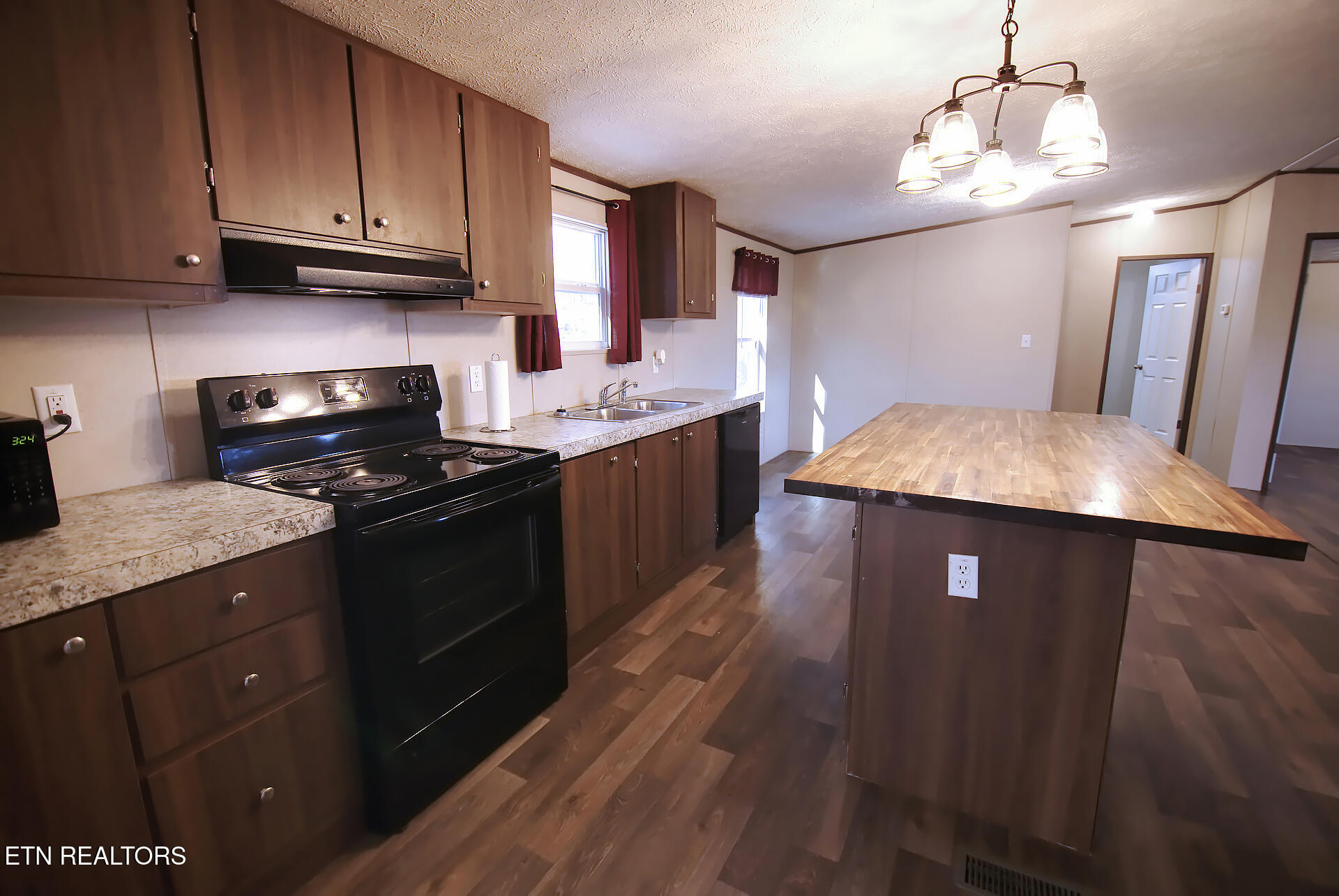 481 Tram Trail Dunlap, TN 37327 - Photo 19 of 38 kitchen_02_web
