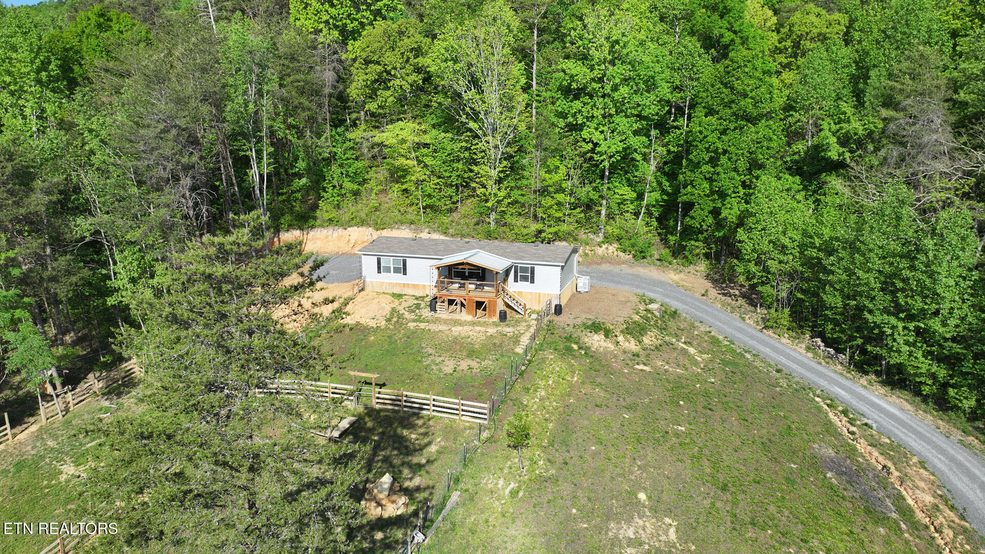 481 Tram Trail Dunlap, TN 37327 - Photo 31 of 38 DJI_20260417214820_0006_D_LADD