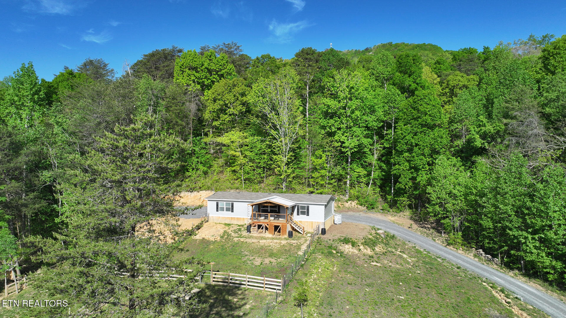 481 Tram Trail Dunlap, TN 37327 - Photo 32 of 38 DJI_20260417214856_0007_D_LADD
