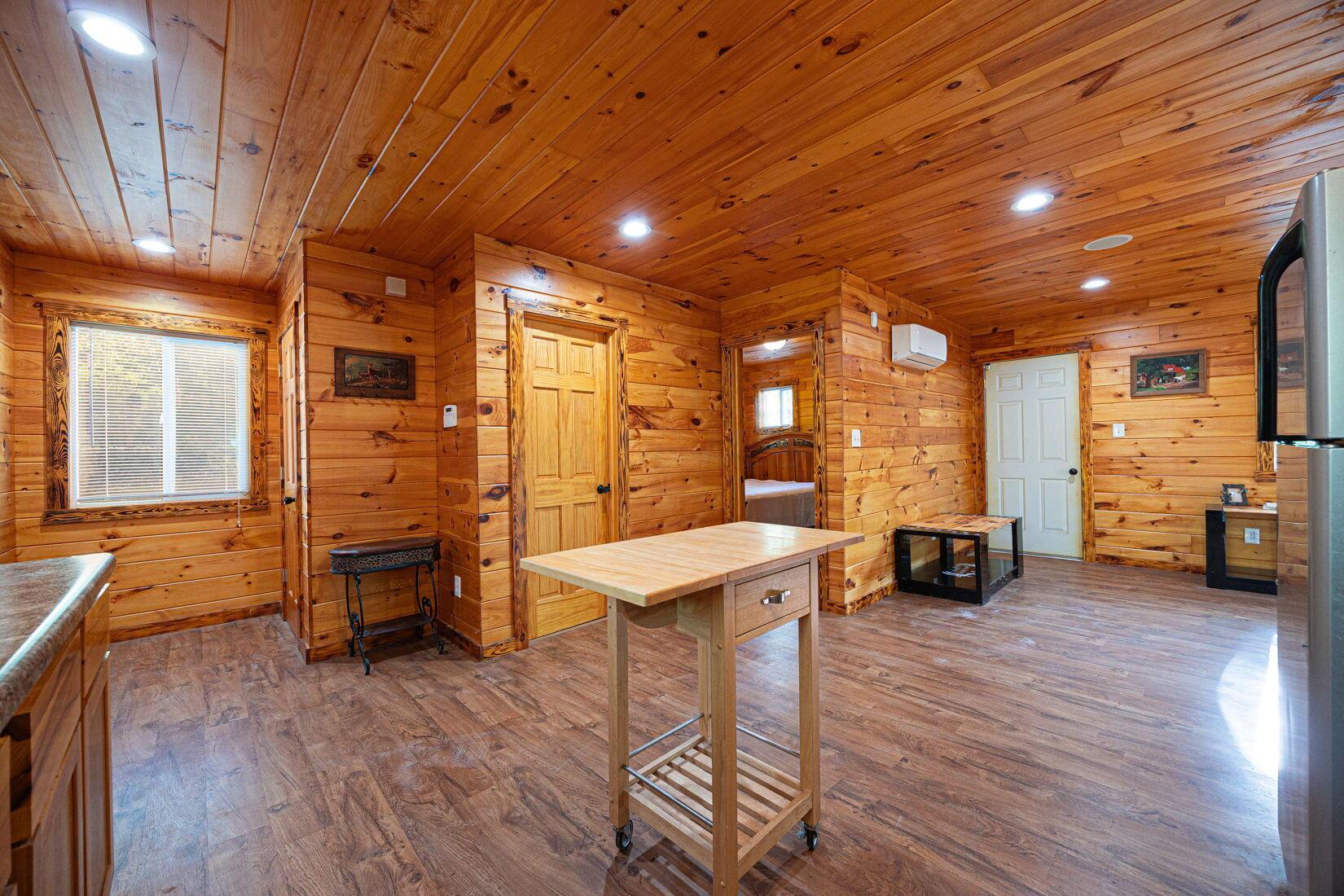 34047 West Buckingham Road Logan, OH 43138 - Photo 16 of 59 Kitchen/Living Room