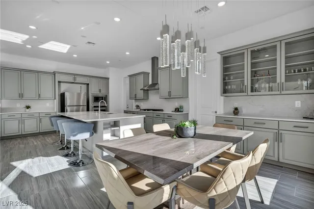 $1,599,000 | 195 Cactus Sunrise Street, Las Vegas, NV 89138