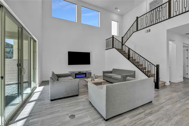 $1,599,000 | 195 Cactus Sunrise Street, Las Vegas, NV 89138