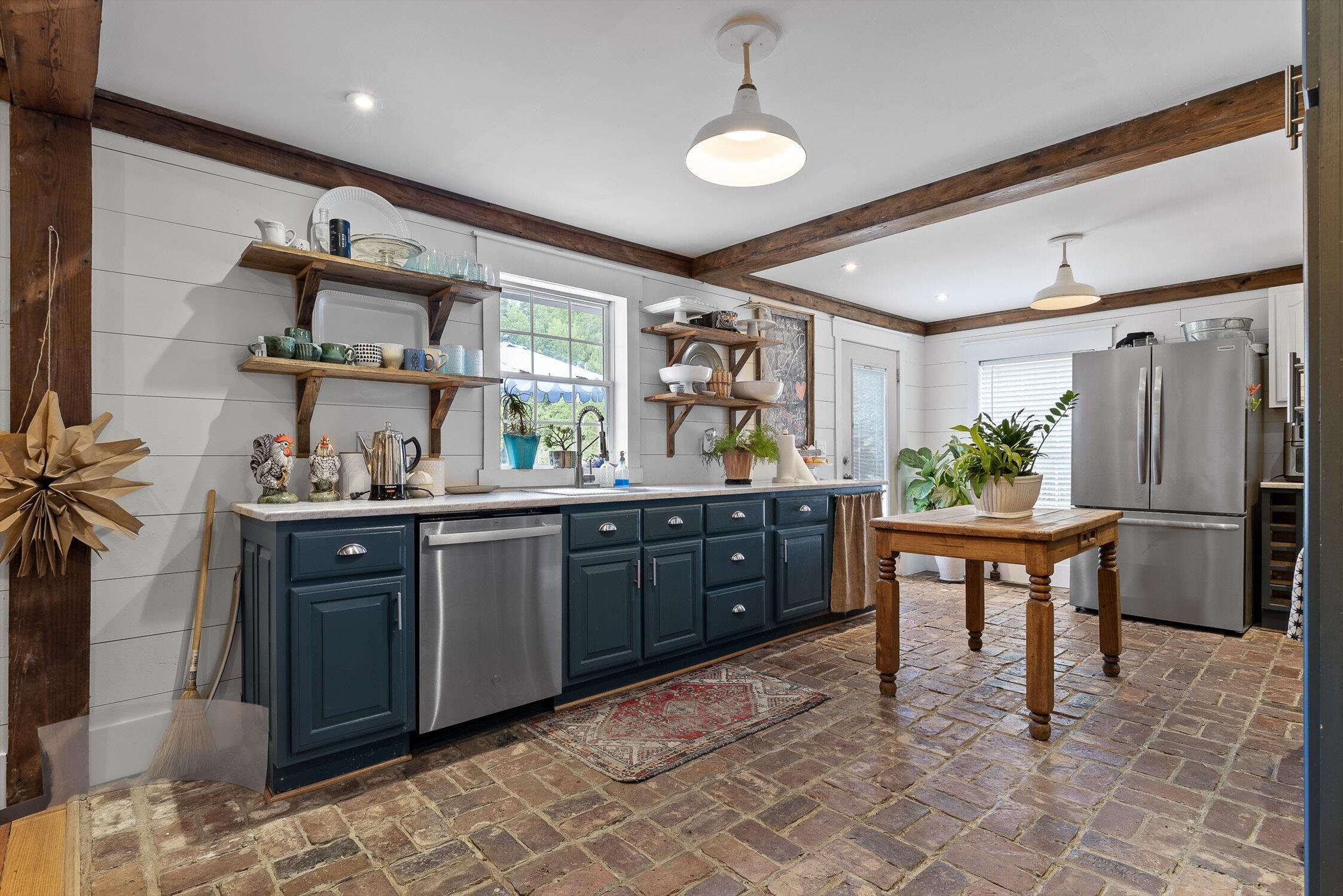 7820 Highway 193 Flintstone, GA 30725 - Photo 11 of 38 Remodeled Kitchen