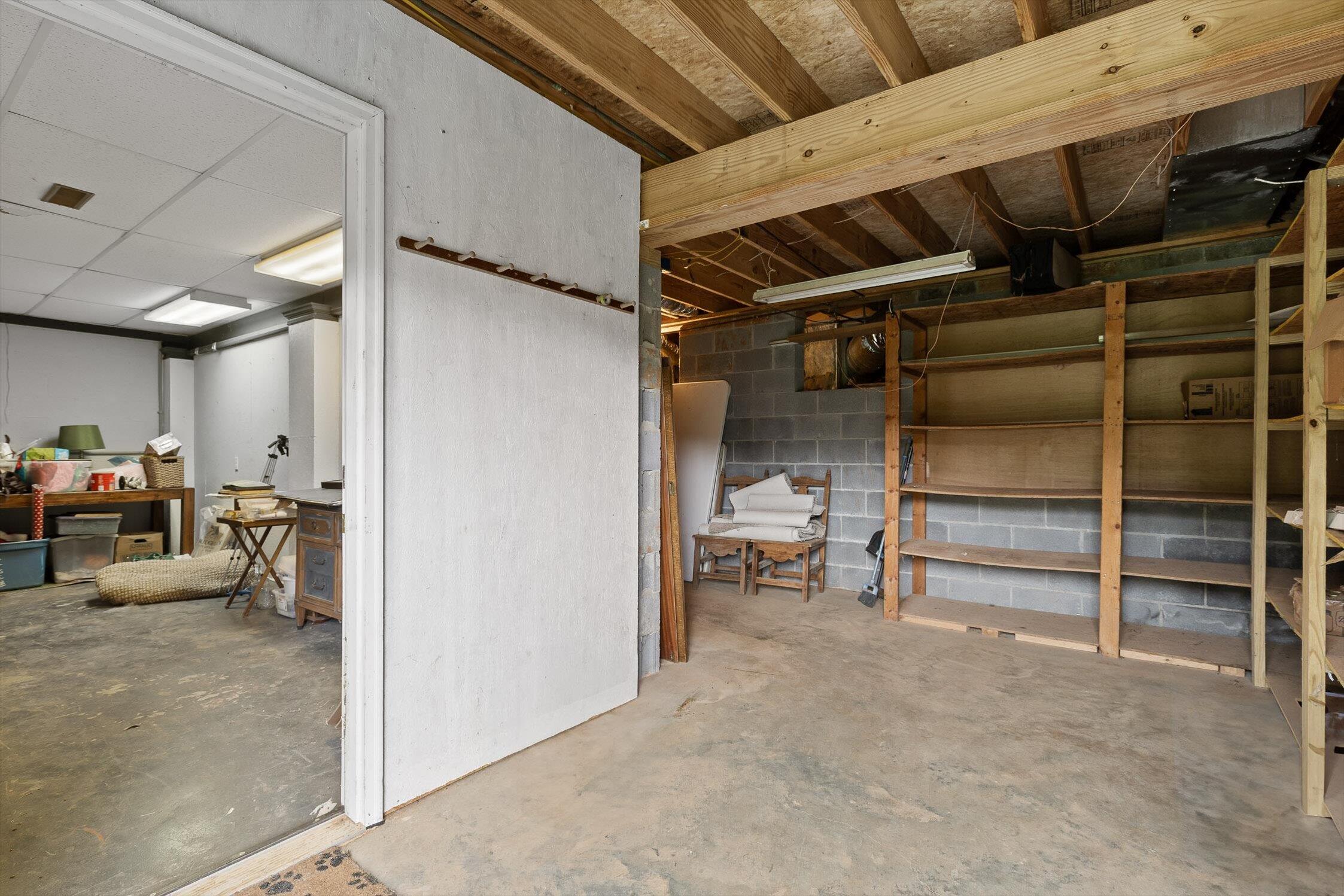 7820 Highway 193 Flintstone, GA 30725 - Photo 36 of 38 Detached Garage