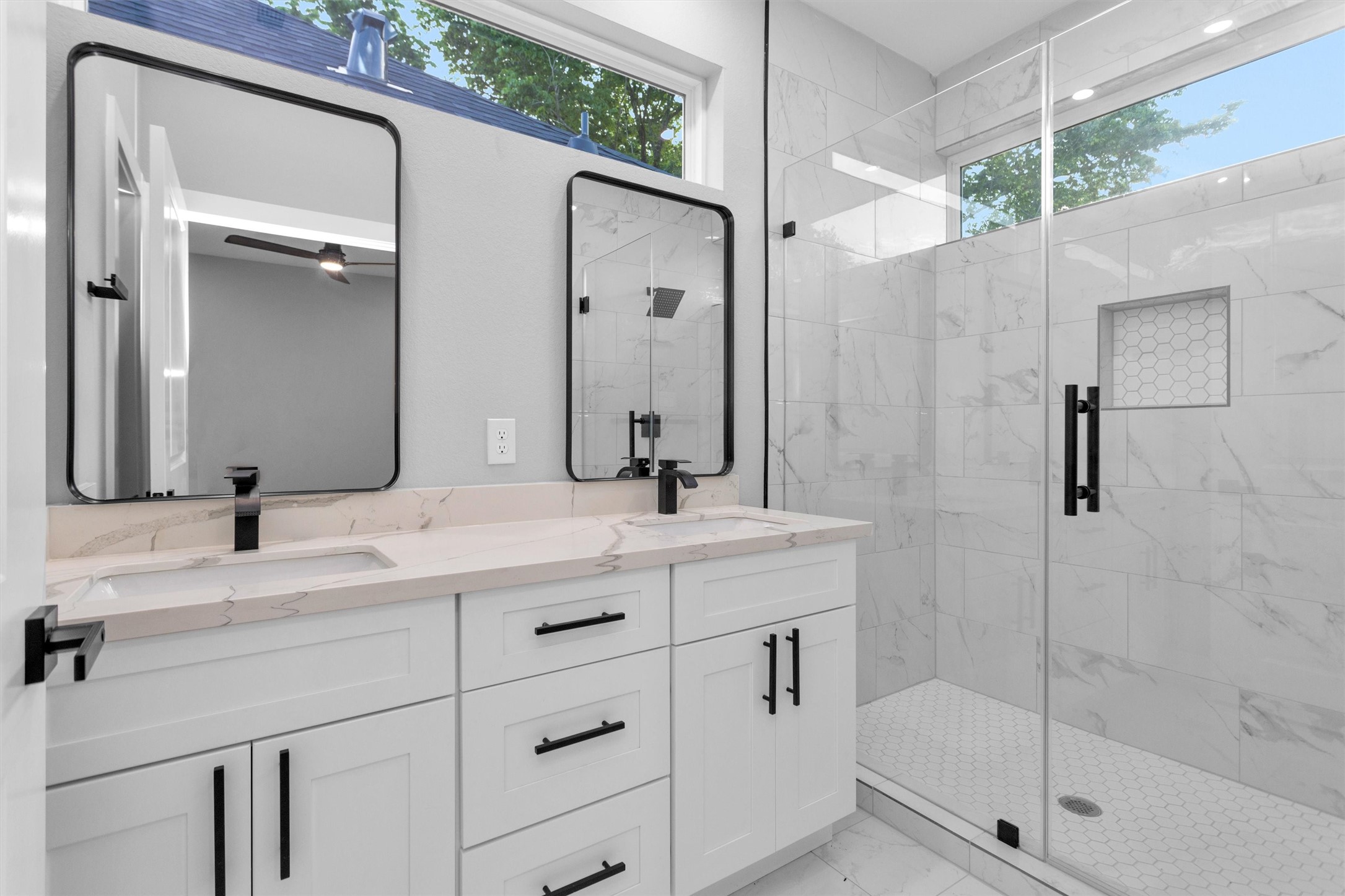 6918 Dumble Street, Unit A Houston, TX 77021 - Photo 3 of 33 Gallery Image 3