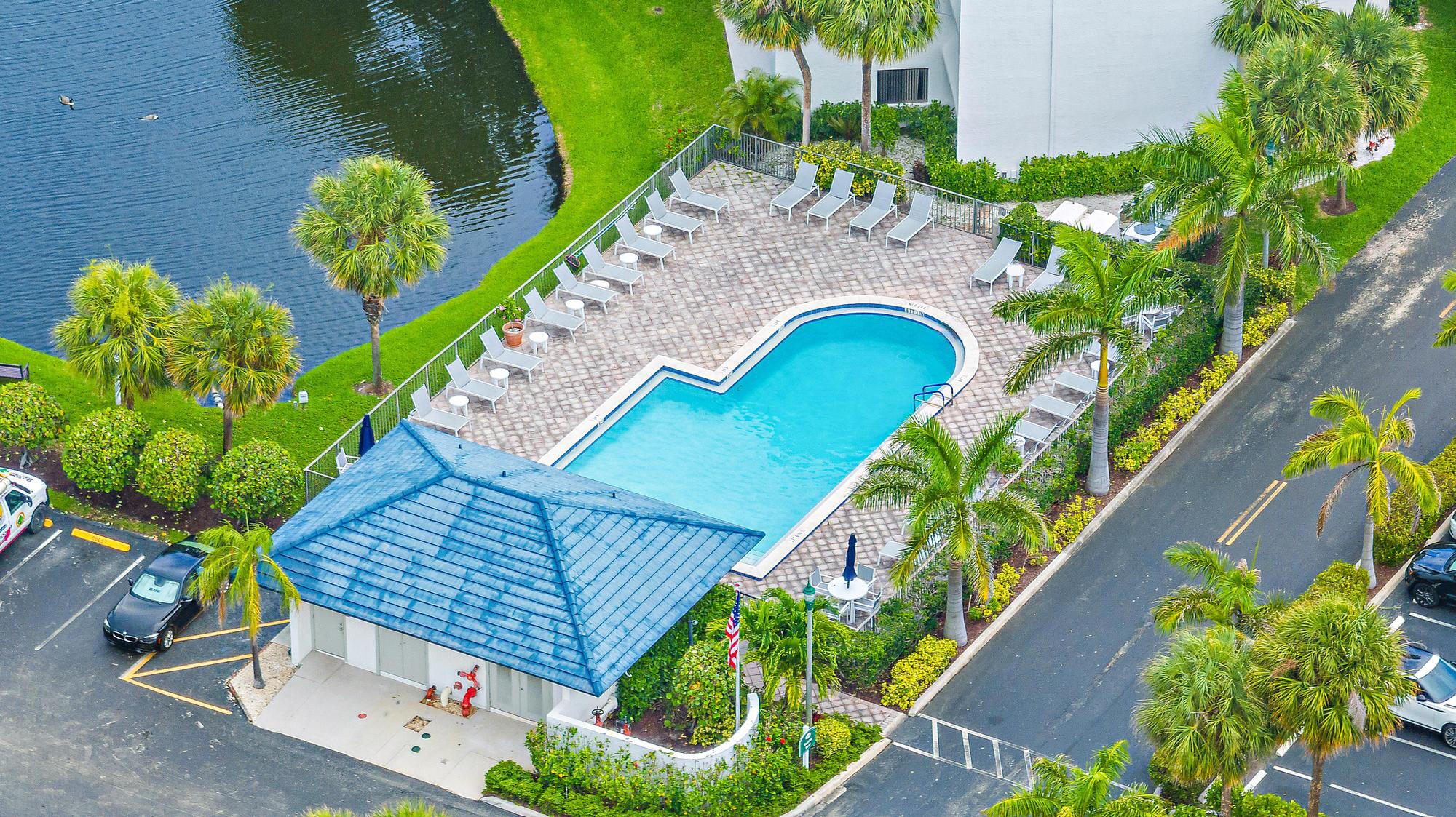 1605 Highway 1, Unit E401 Jupiter, FL 33477 - Photo 18 of 20 Community Pool