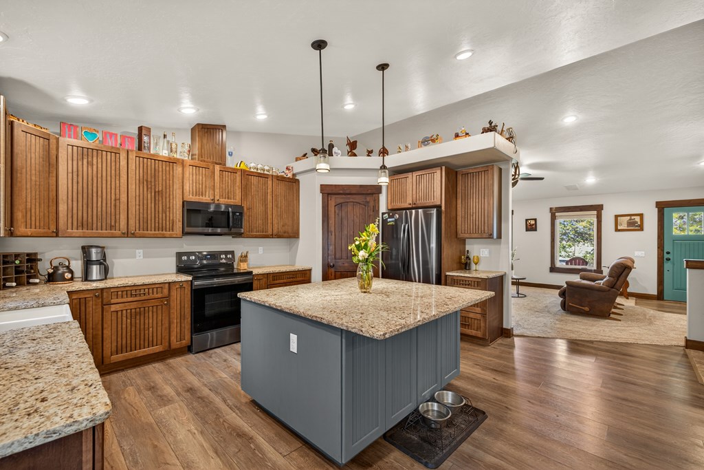 13388 Norwood Road McCall, ID 83638 - Photo 18 of 60 Kitchen