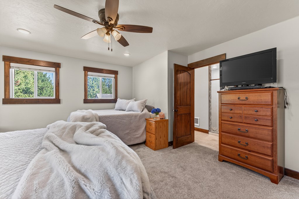 13388 Norwood Road McCall, ID 83638 - Photo 24 of 60 Primary bedroom